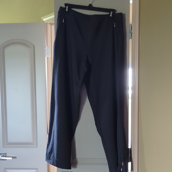 Lucy Black Women's Leggings - Picture 1 of 5